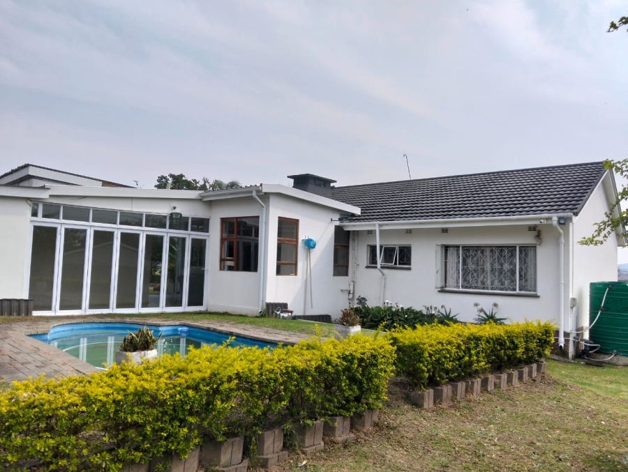 To Let 4 Bedroom Property for Rent in Fort Gale Eastern Cape